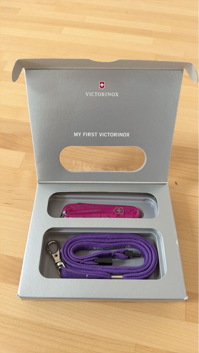 Victorinox Accessori: Victorinox Kind Pink – Usato da Hochfelden venduto da man_6d68
