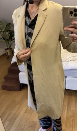 Eleganter Mantel in Beige, Grösse S - Top Zustand!