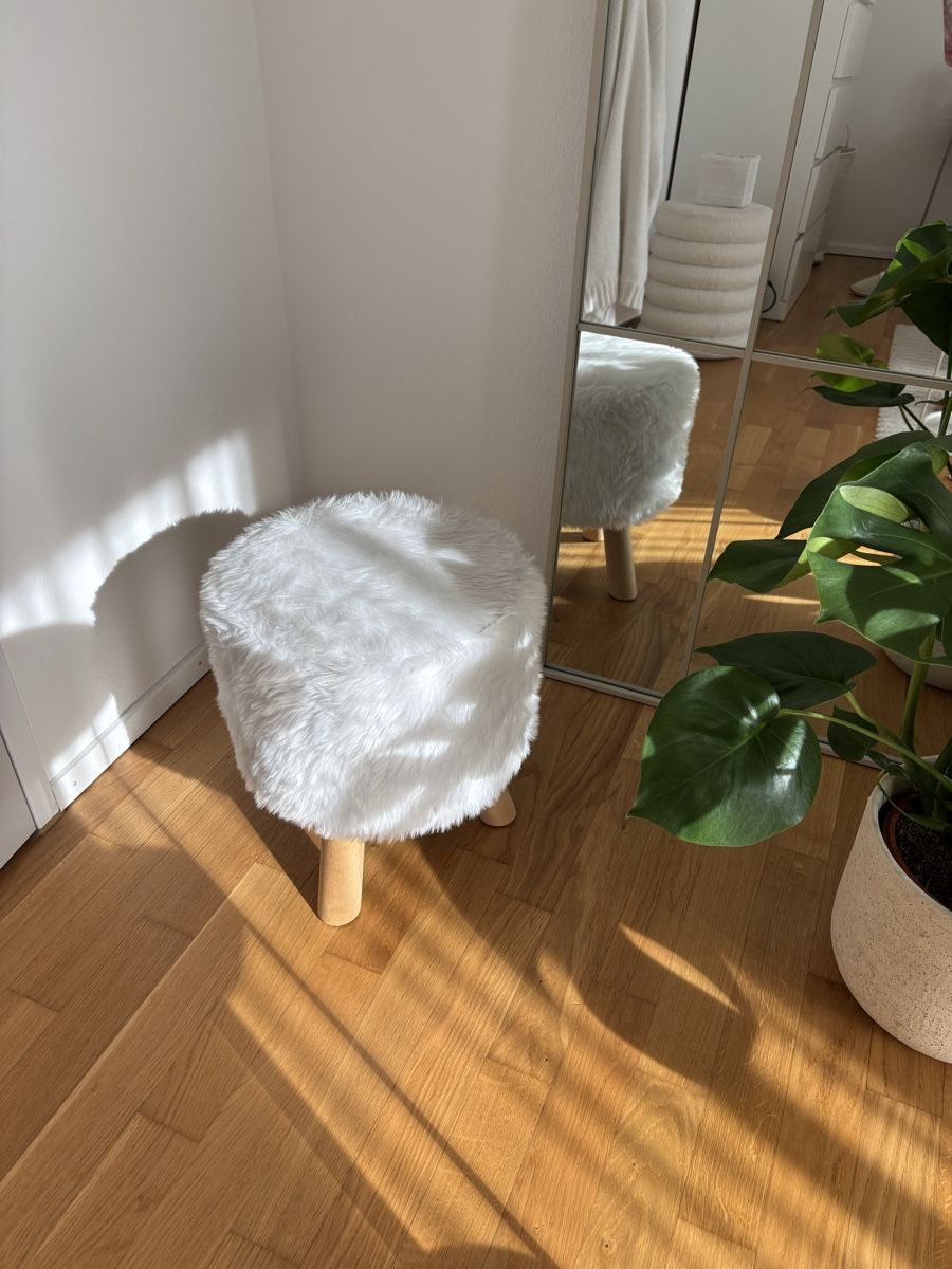 Hocker: Süsser Hocker – Gebraucht aus Winterthur von leimaj