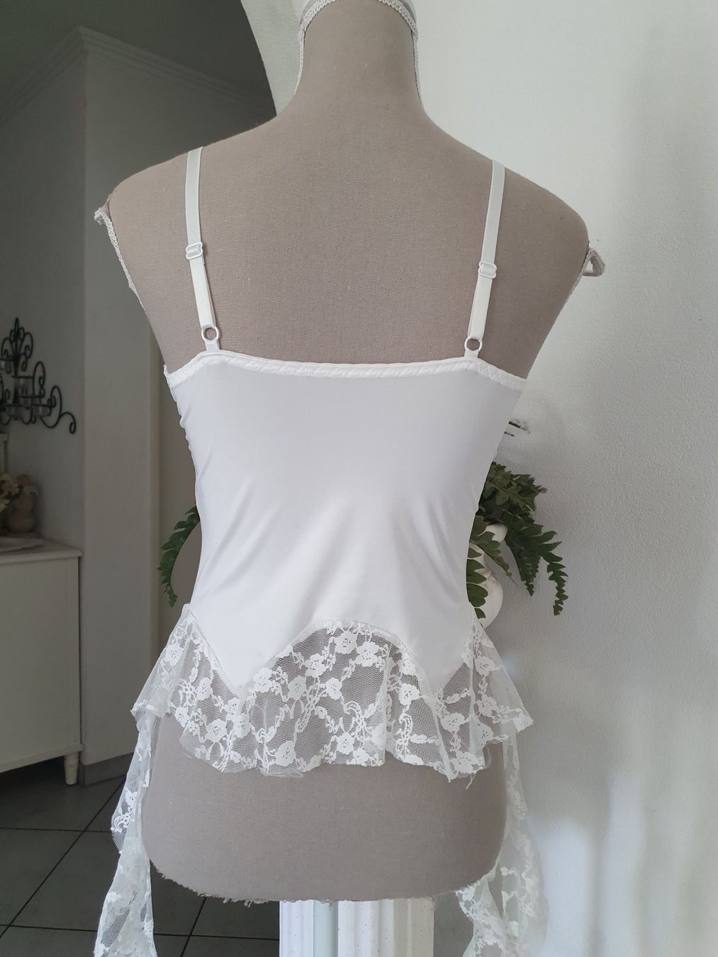 Tops: Weisses Top m. Spitzen Gr M – D'occasion à Münsingen par BlackTears-3 3