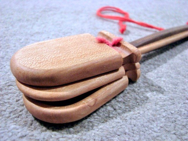 Musikinstrumente: Stiel Kastagnette Klapper Holz Rhythmus Instrument Handarbei – Neu (gemäss Beschreibung) aus Wil ZH von Arbolero 4