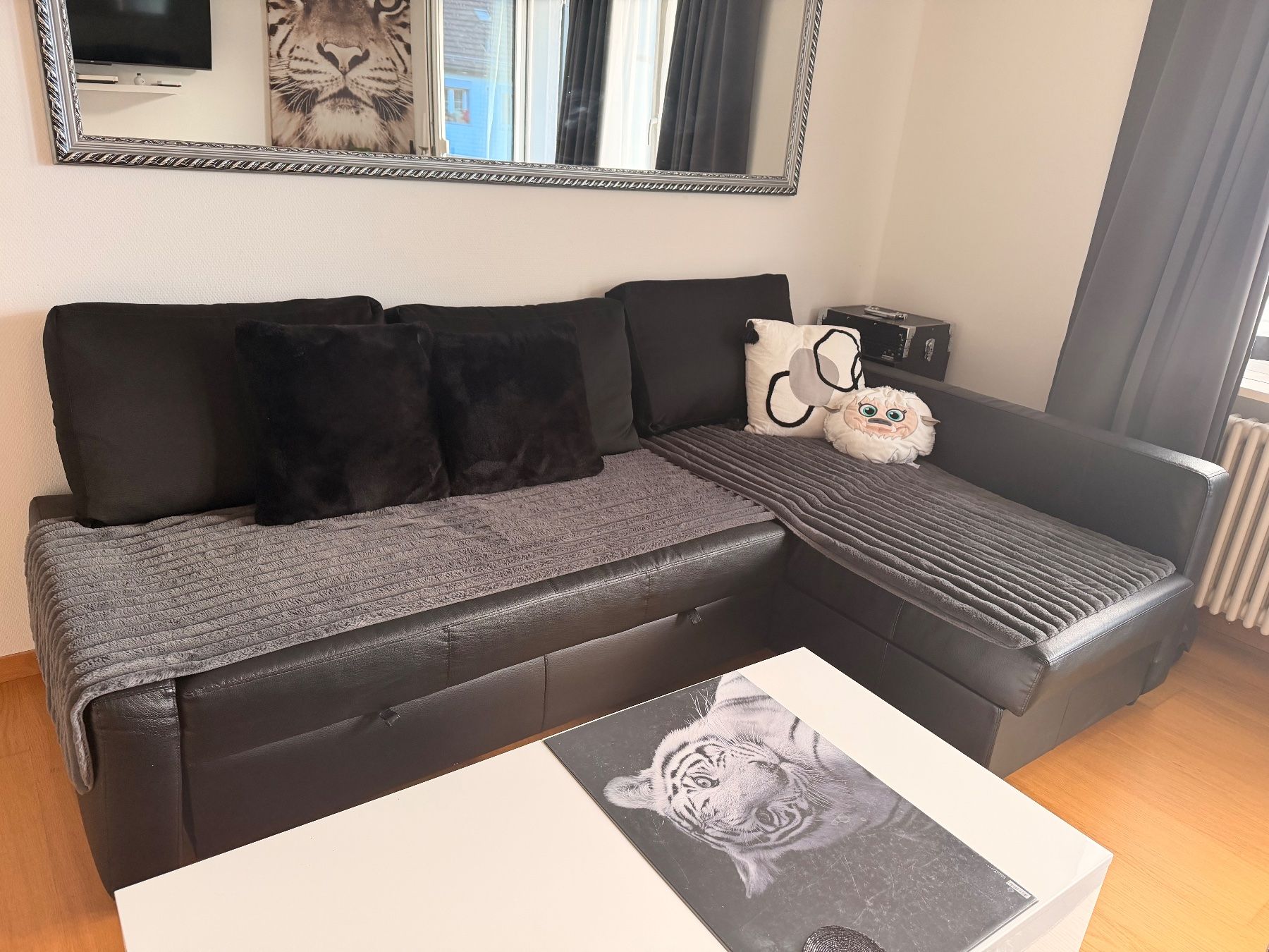 Ikea Divani: Ecksofa mit Schlaffunktion schwarz Gebrauchsspuren – Usato da Aadorf venduto da str_kt86 9