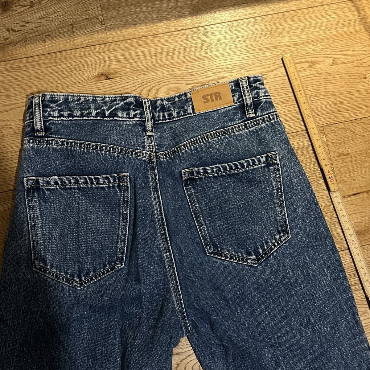 Stradivarius Jeans: Straight Leg Jeans – Nuovo (secondo la descrizione) da Chur venduto da noe_mh8b 3