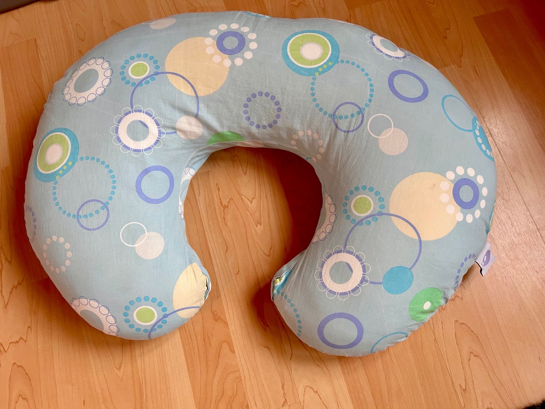 Boppy Cuscini: Boppy Stillkissen – Usato da Jegenstorf venduto da sil_6ppb
