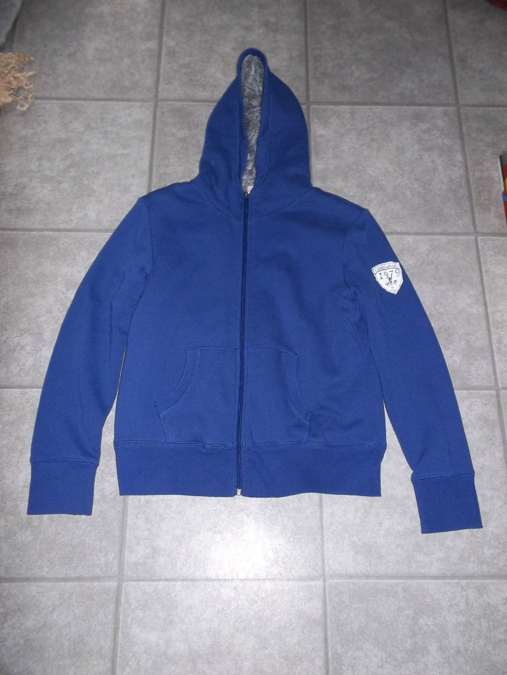 Giacche: Kapuzenjacke blau mit Futter Grösse 40 – Usato da Kaltbrunn venduto da Cindy99