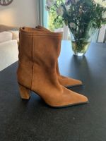 Bottines en daim Zara