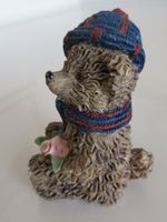 Teddybär, Teddy Bär mit Rose, Mütze +  Schal, Polyresin, 7cm