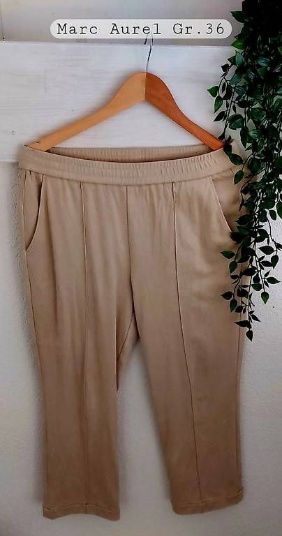 Pantaloni: Hosen beige – Usato da Silenen venduto da yvonne.welti