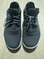 Schwarze Jordan Turnschuhe, Gr. 45, gebraucht