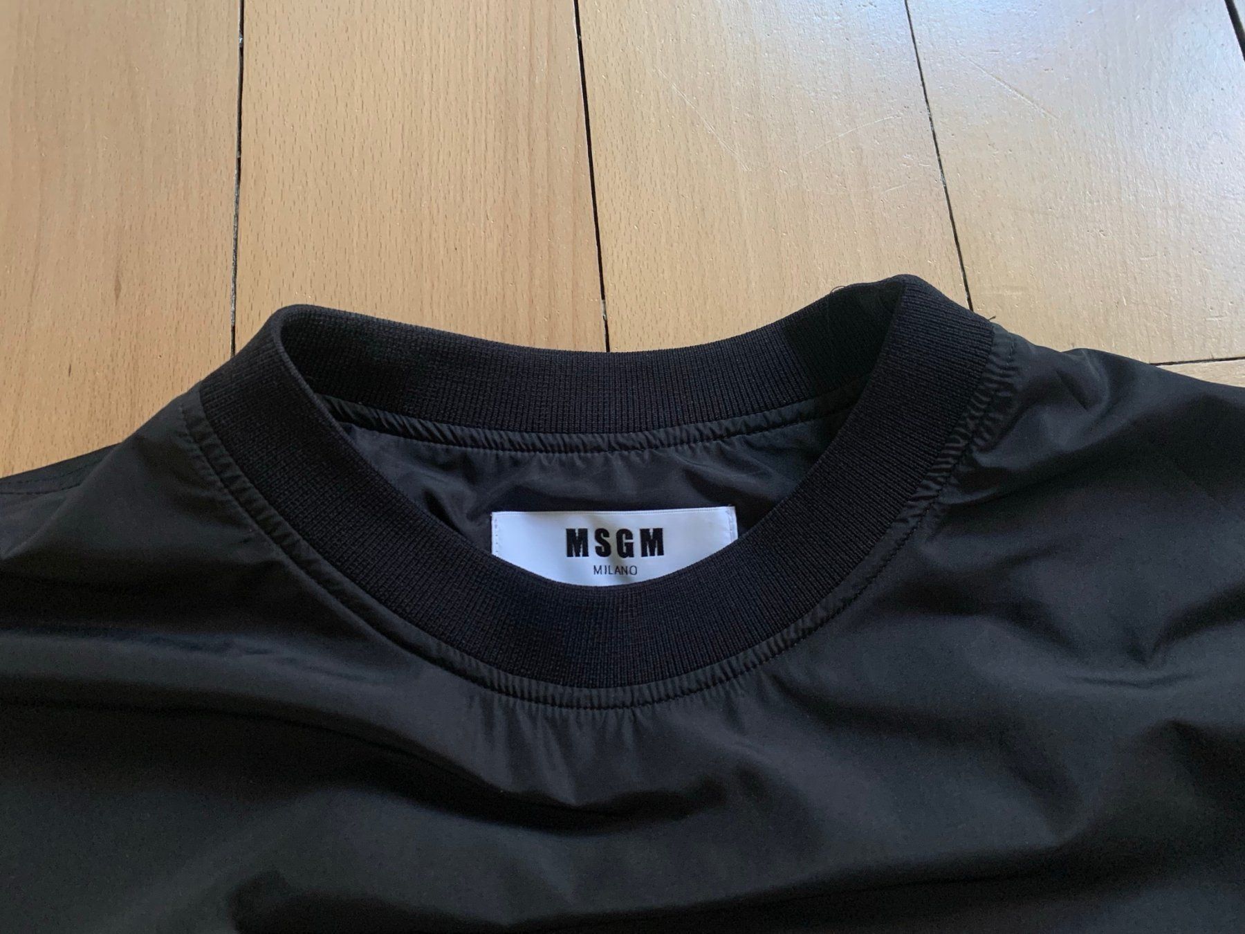 MSGM Pulls & Sweat-shirts: MSGM - Nylon Pullover schwarz 48 – Neuf (Voir description) à Zürich par Diazaio 2