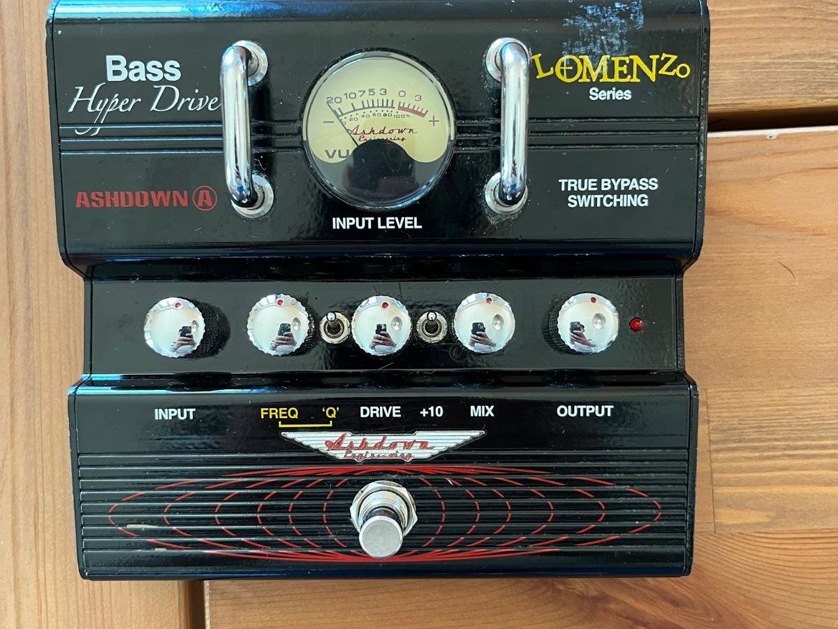 Strumenti musicali: Bass Hyperdrive Lomezo Series Ashdown – Usato da Langenthal venduto da Shkada