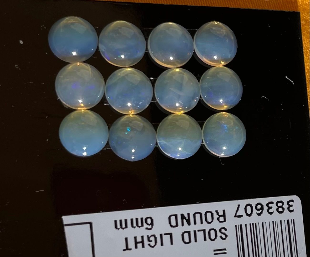 Fossilien: 12 Stk  Cabochons Opal echt winzig neu – Neu und originalverpackt aus Leuggern von gemshow