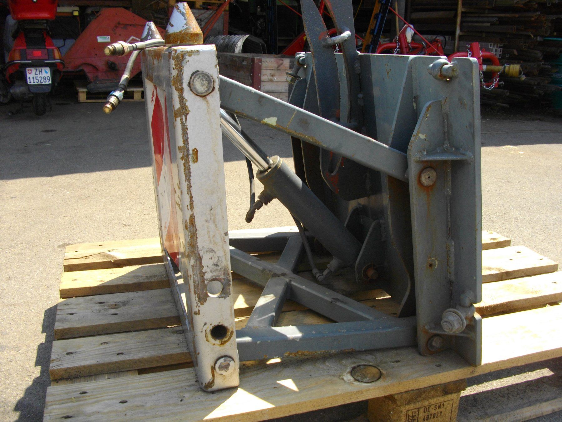 Tous les outils: Hydraulische Geräte Anbauplatte – D'occasion à Oetwil am See par Luna519 5