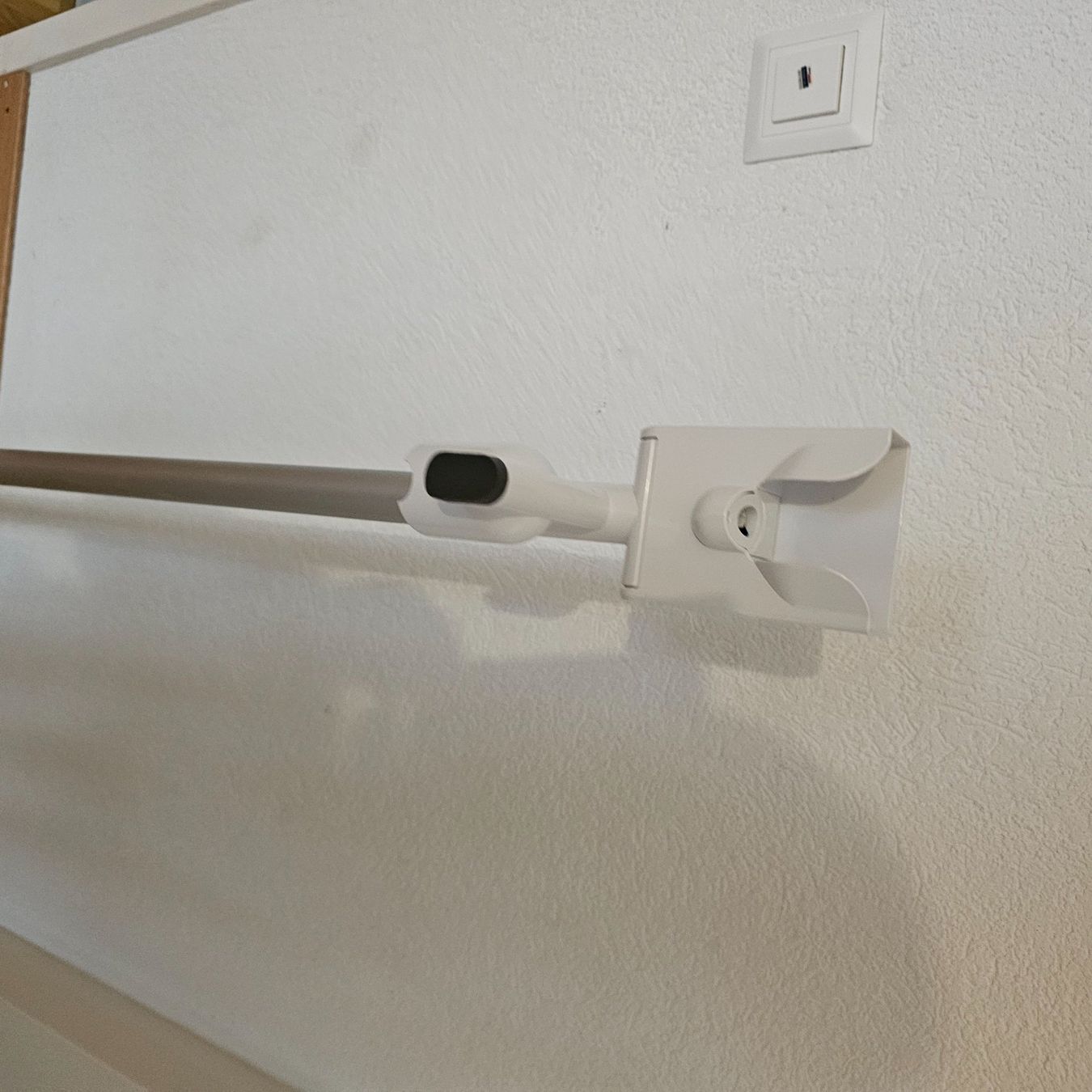 Dyson Altro in Decorazioni & Accessori: Support pour Dyson v12 – Usato da Plan les Ouates venduto da Ana_s21