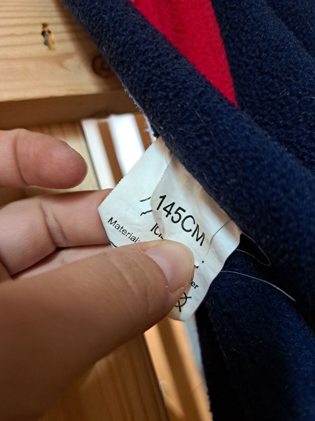Coperte: Dunkelblaue Abschwitzdecke mit rotem Rand 145 cm – Usato da Winikon venduto da nic_2kjk 1