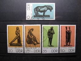 DDR 1976 Bronzeplastiken Berlin gest