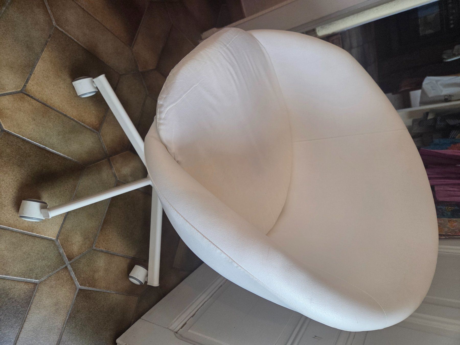 Ikea Sedie: Ikea Skruvsta chaise de bureau – Usato da Athenaz (Avusy) venduto da anu_jc7j