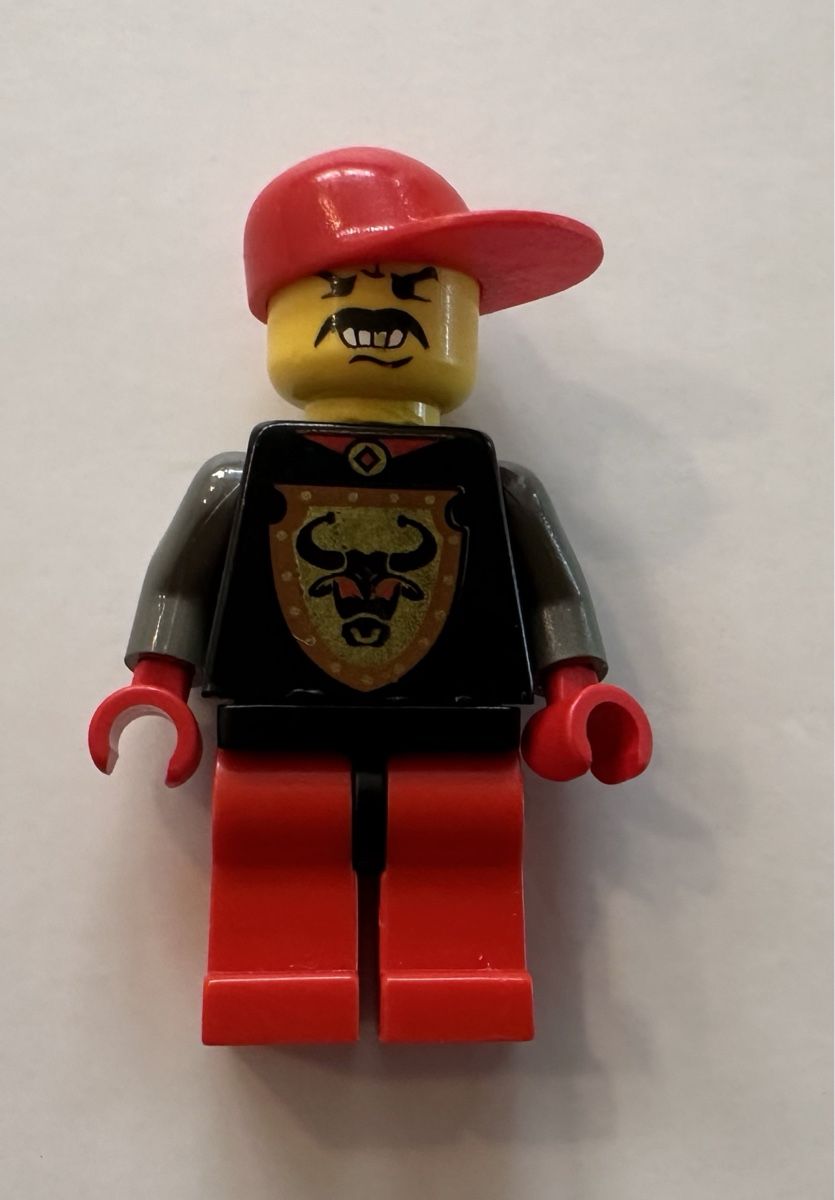 Lego Giocattoli: 1 Lego Figur Ritter mit Cap Nr. 8 – Usato da Rheinfelden venduto da zim_2hqc 1