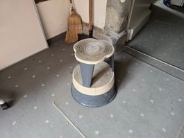 Elefantenfuss bzw. Fusstritt D: 40cm H: 45cm ab 1.-