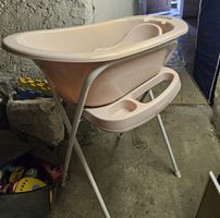 Badewanne inkl. Gestell und Sitz