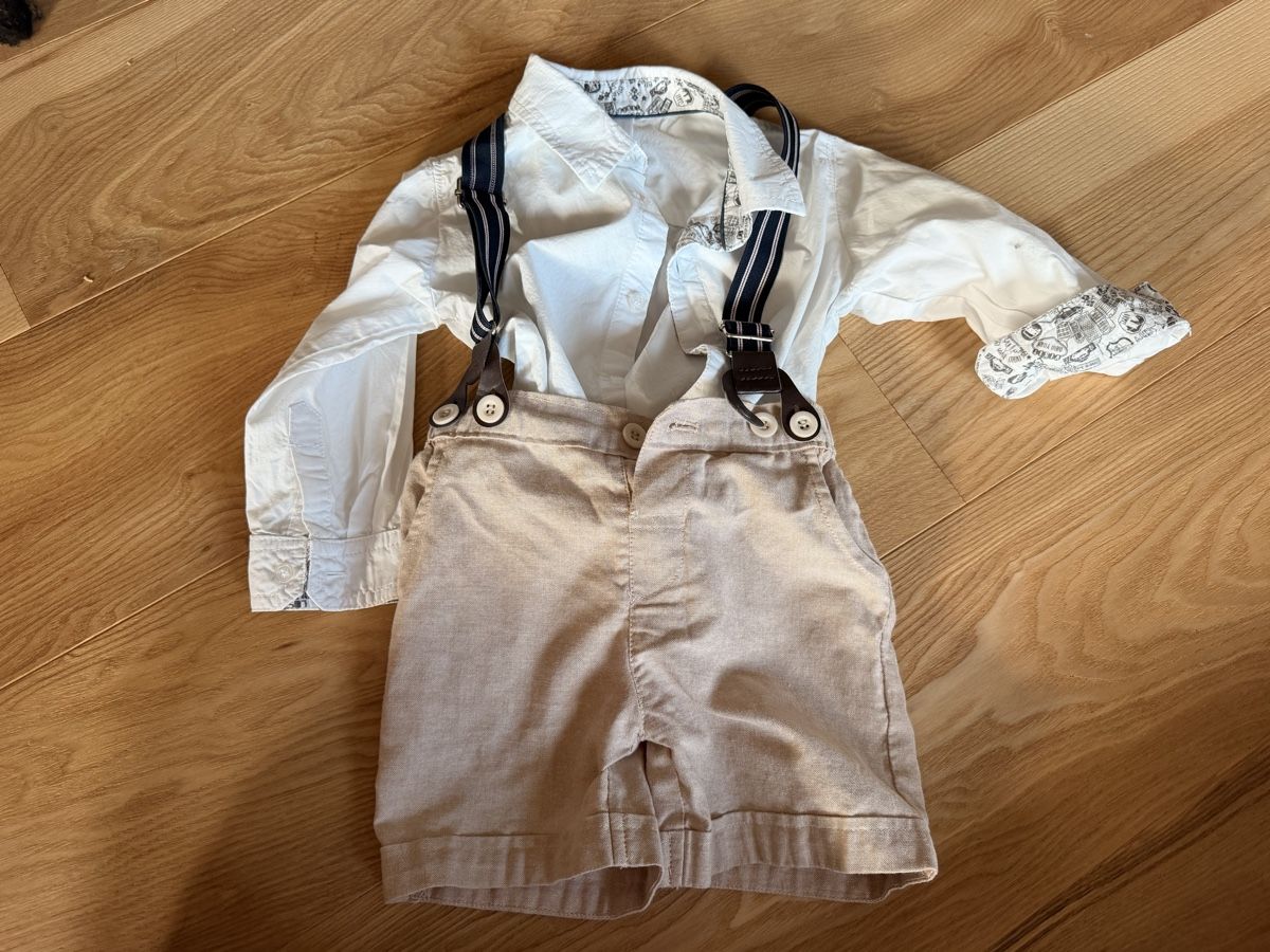 Lotti & Set di vestiti: Kleiderpaket 86 / 18-24 M – Usato da Disentis/Mustér venduto da oigina