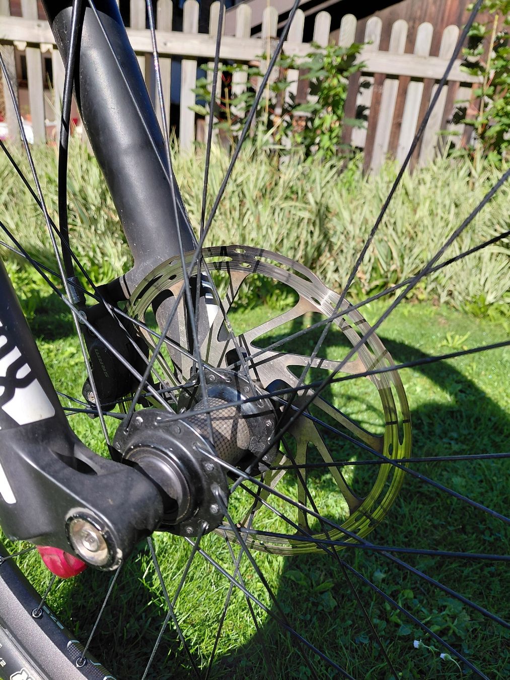 YT Vélos: YT Dh. Carbon – D'occasion à Wengen par gaborvida 4