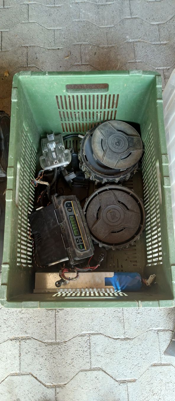 Robomow Tagliaerba: Robomow RS625U – Usato da Dürnten venduto da Camaro8 4
