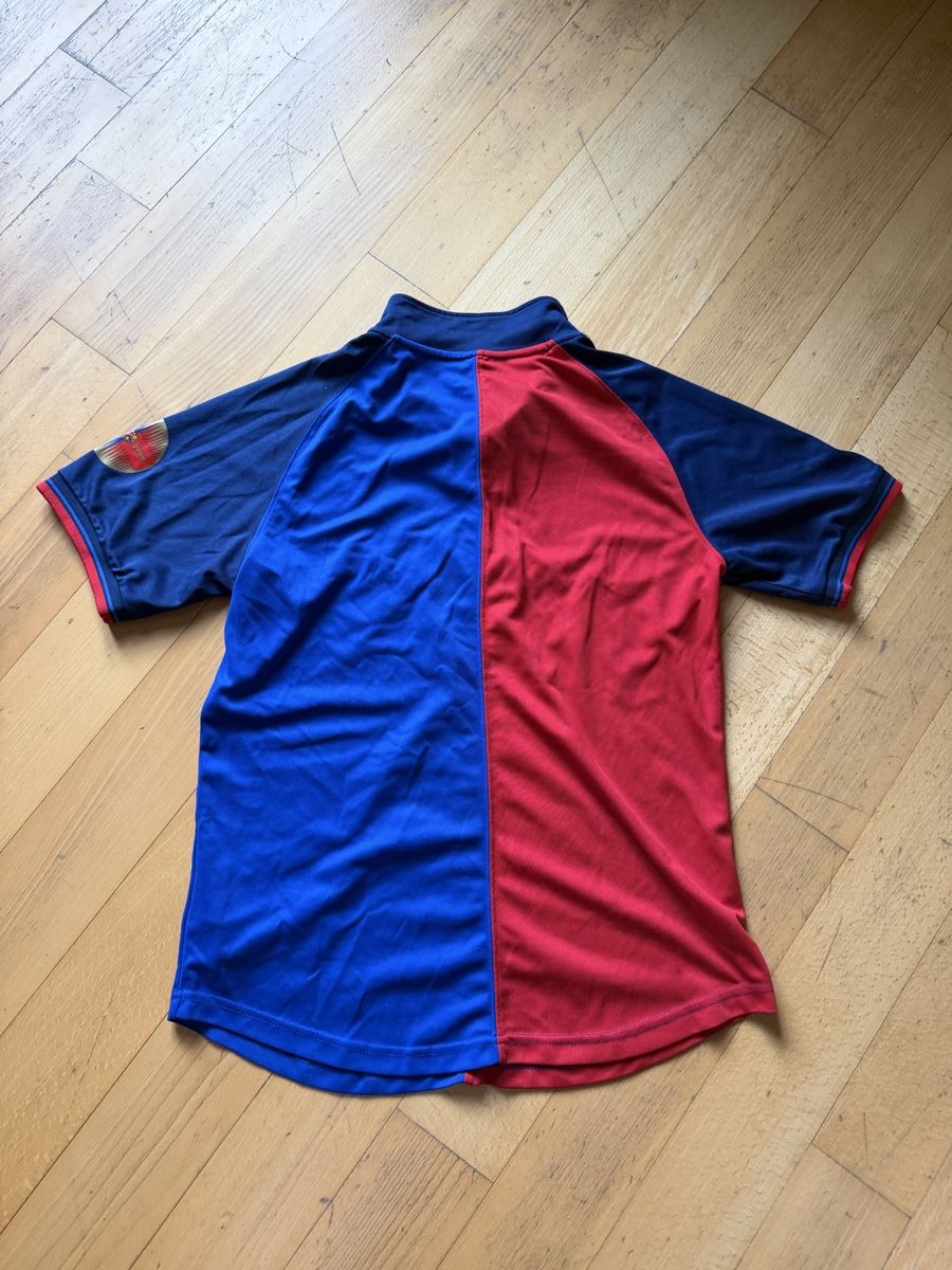 FC Barcelona Canottiere & Pantaloni: Retro Barcelona Shirt – Usato da Zollikerberg venduto da fin_5lzz 1