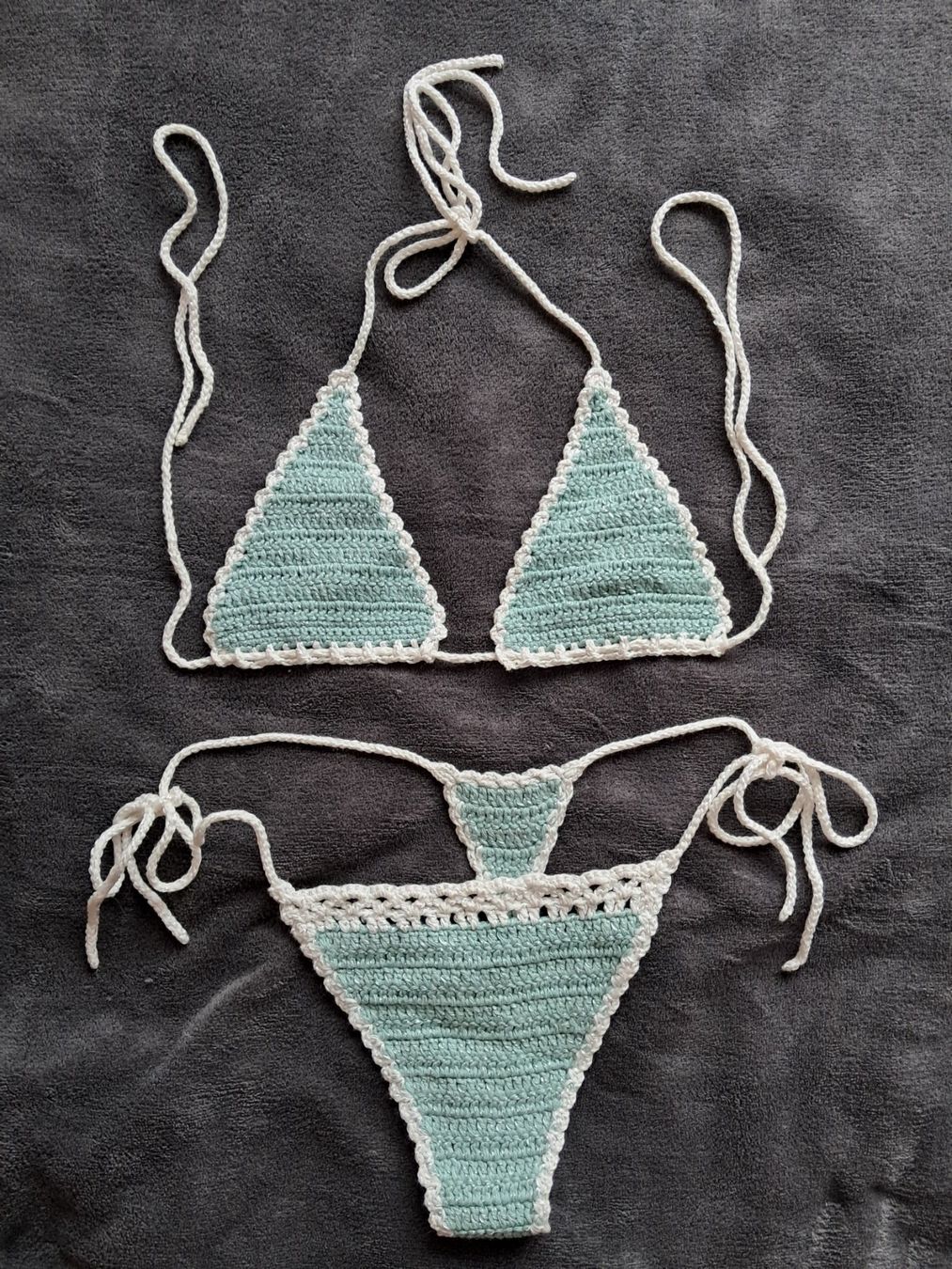 Costumi da bagno & Bikini: Häkel Bikini Set (String) handgemacht - grosse S – Nuovo (secondo la descrizione) da Dübendorf venduto da aga1_b
