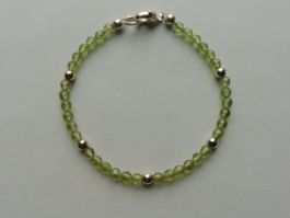 Armband mit Peridot, Karabinerverschluss 17.5 cm