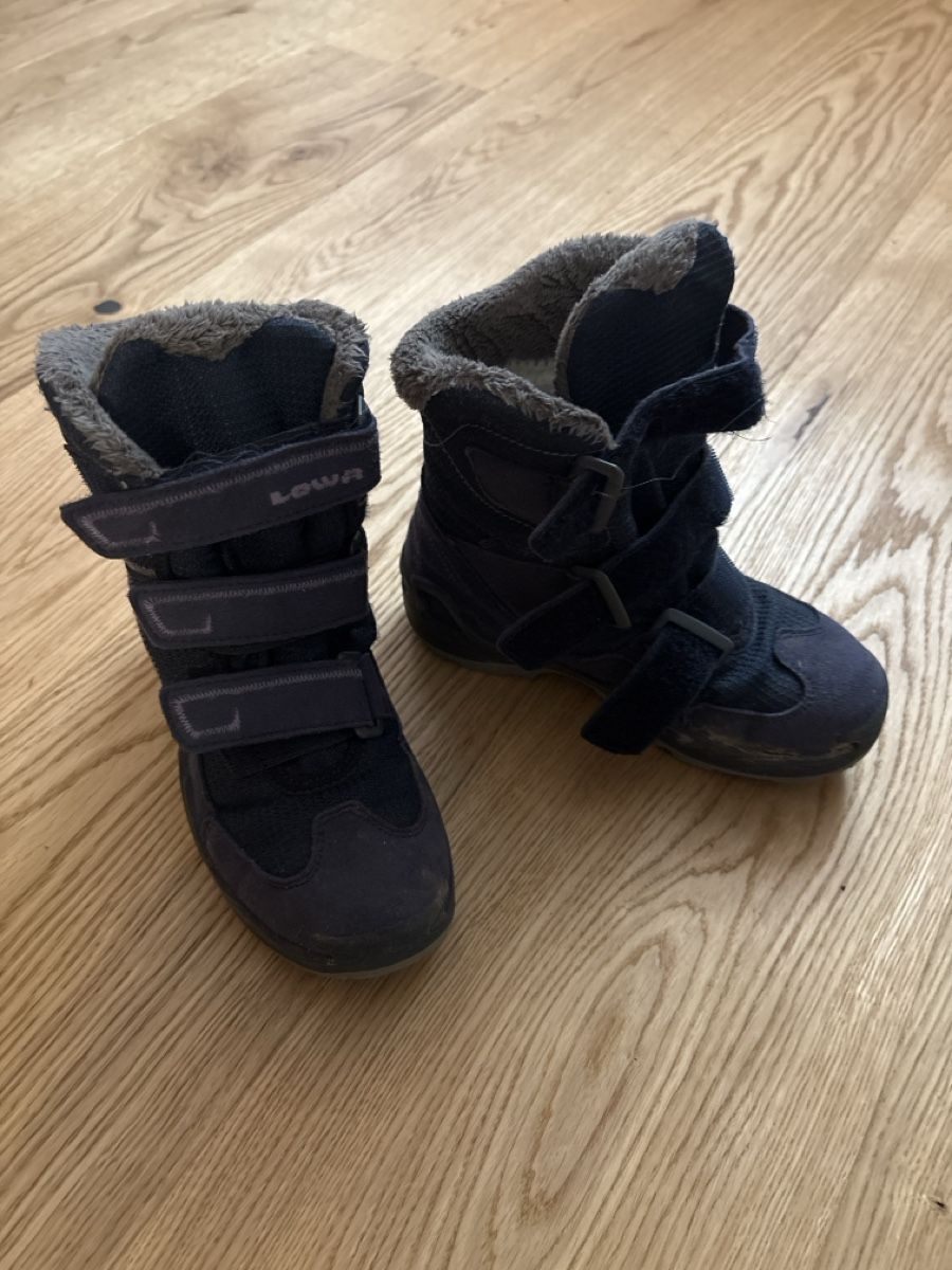 Lowa Scarpe per ragazzi: Lowa Stiefel Grösse 31 – Usato da Basel venduto da buyitbyisa