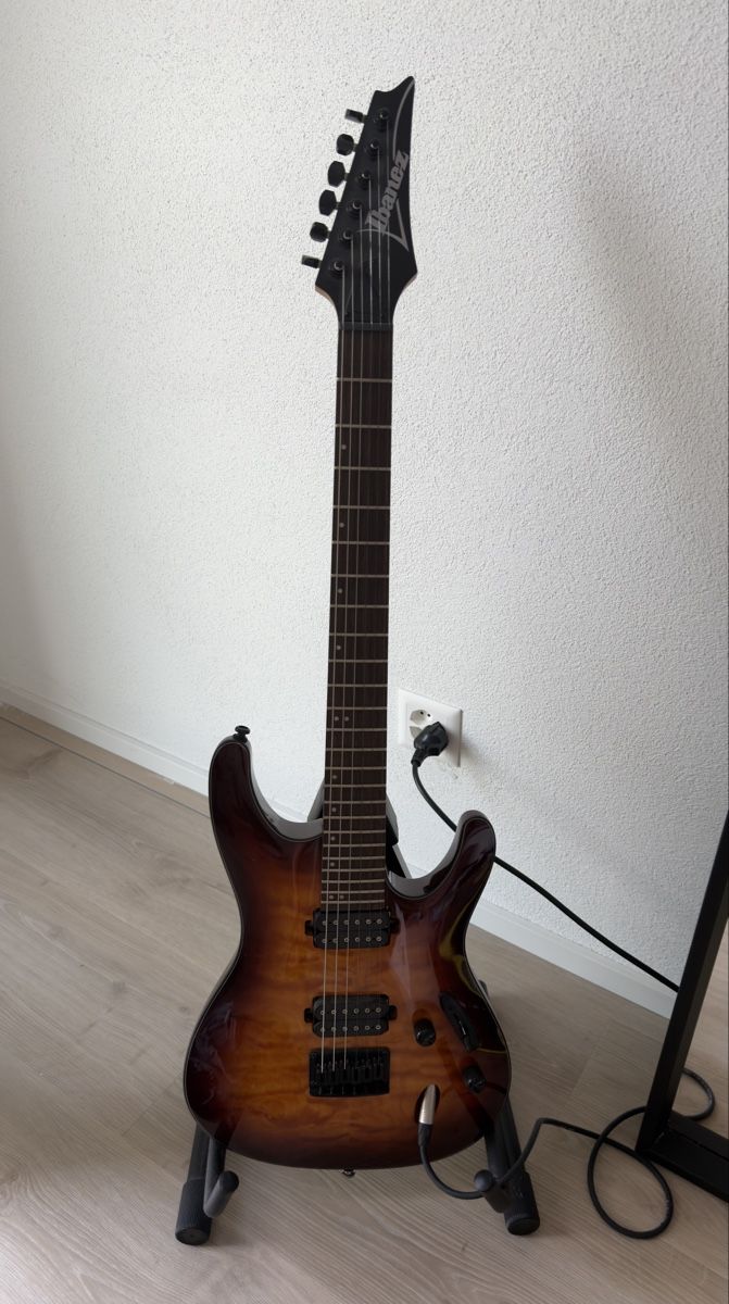 Ibanez Strumenti musicali: Ibanez E-Gitarre Swiss Edition – Usato da Alchenflüh venduto da panmae8