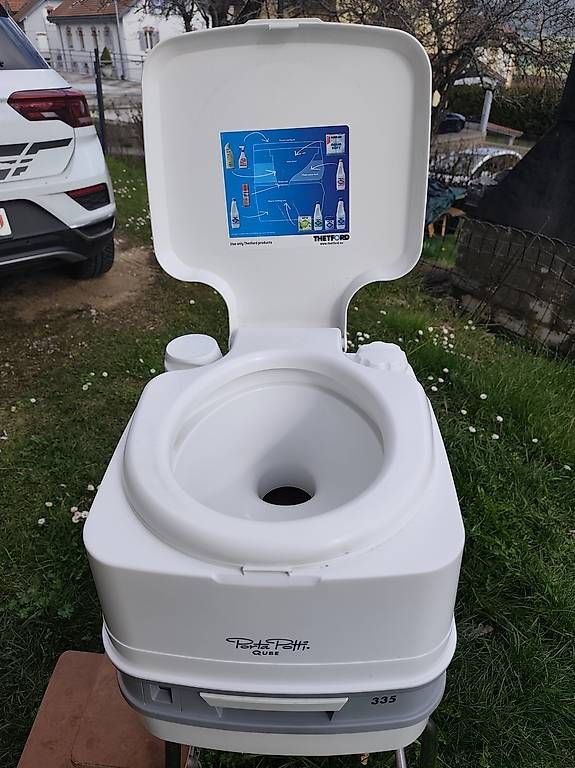 WC: WC Porta-Potti 335 – Usato da Cernier venduto da zam_85d5 3