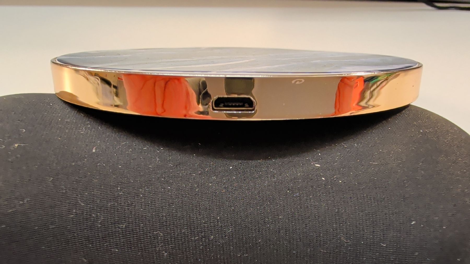 iDeal of Sweden Chargements: iDeal Wireless Charger  – D'occasion à Oberweningen par josh_alenfants 2