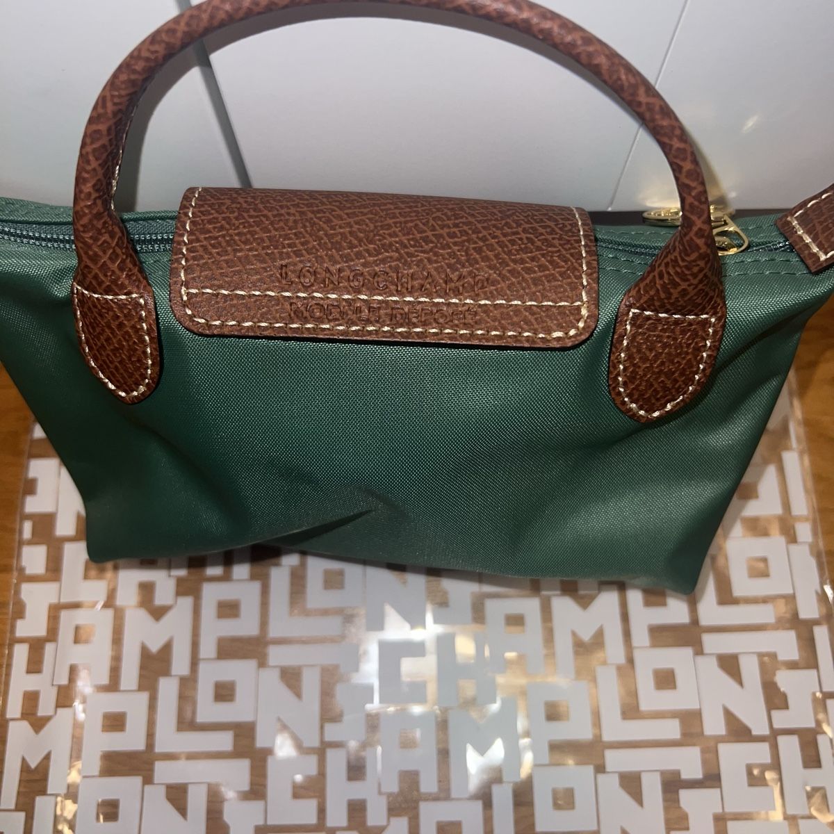 Longchamp Borse: Longchamp Pochette mit Henkel le Pliage Original – Nuovo (secondo la descrizione) da Moosseedorf venduto da sof_rls6 1