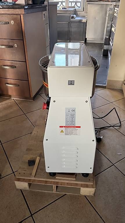 Elettrodomestici da cucina: Teigknetmaschine - 22 Liter / 18 kg – Usato da Flawil venduto da zik_bzd9 2