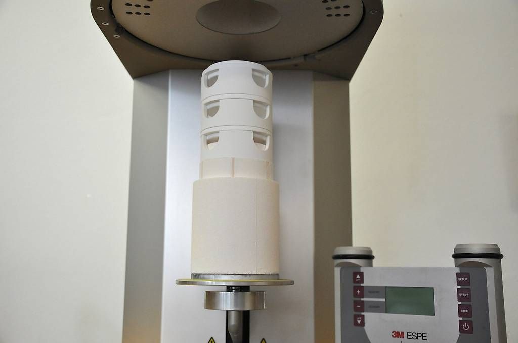 Camini: DEKEMA AUSTROMAT mSiC Dental Sinterofen – Usato da Evilard venduto da dds_2lgm 2