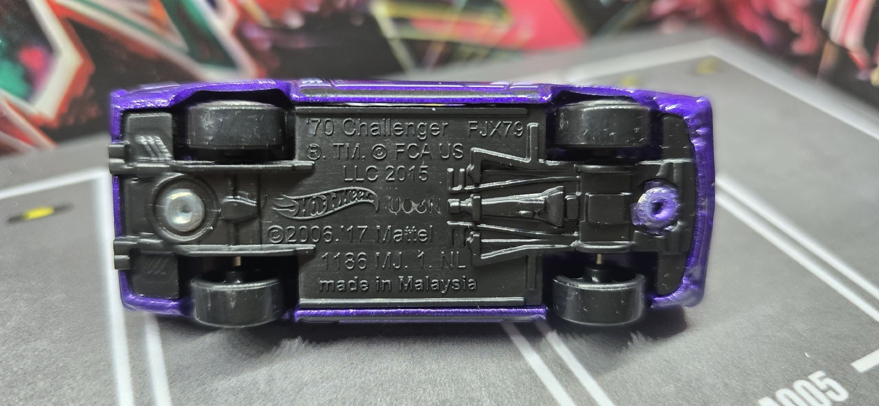 Hot Wheels Modellini d'auto: Hot Wheels Dodge Challenger – Usato da Frauenfeld venduto da ufo_yk6c 2