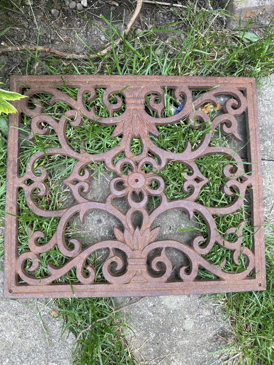 Grilles & Grillages: Gusseisen Gitter Deko – D'occasion à Herrenschwanden par Coke_15 2