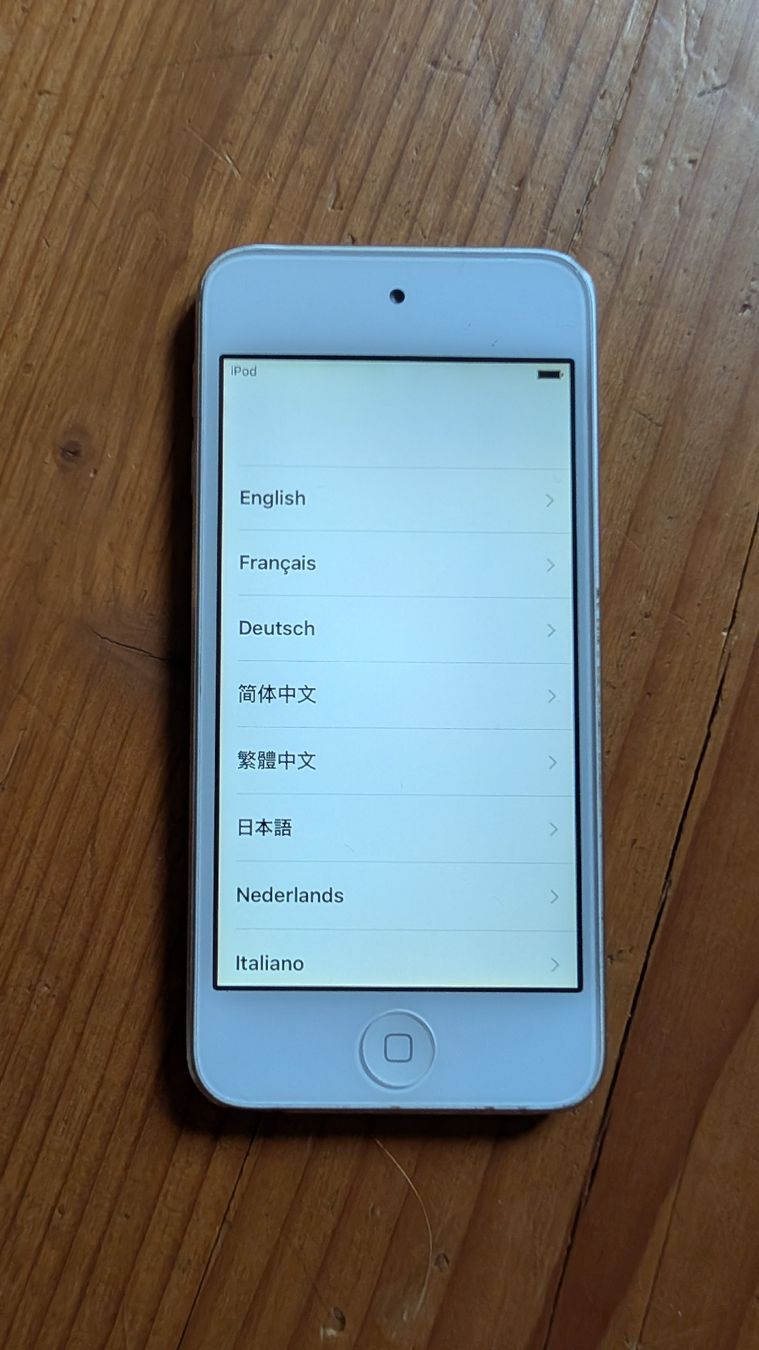 Apple Lettore multimediale portatile: Apple iPod Touch Silber 32GB – Usato da Bubikon venduto da Snack0 2