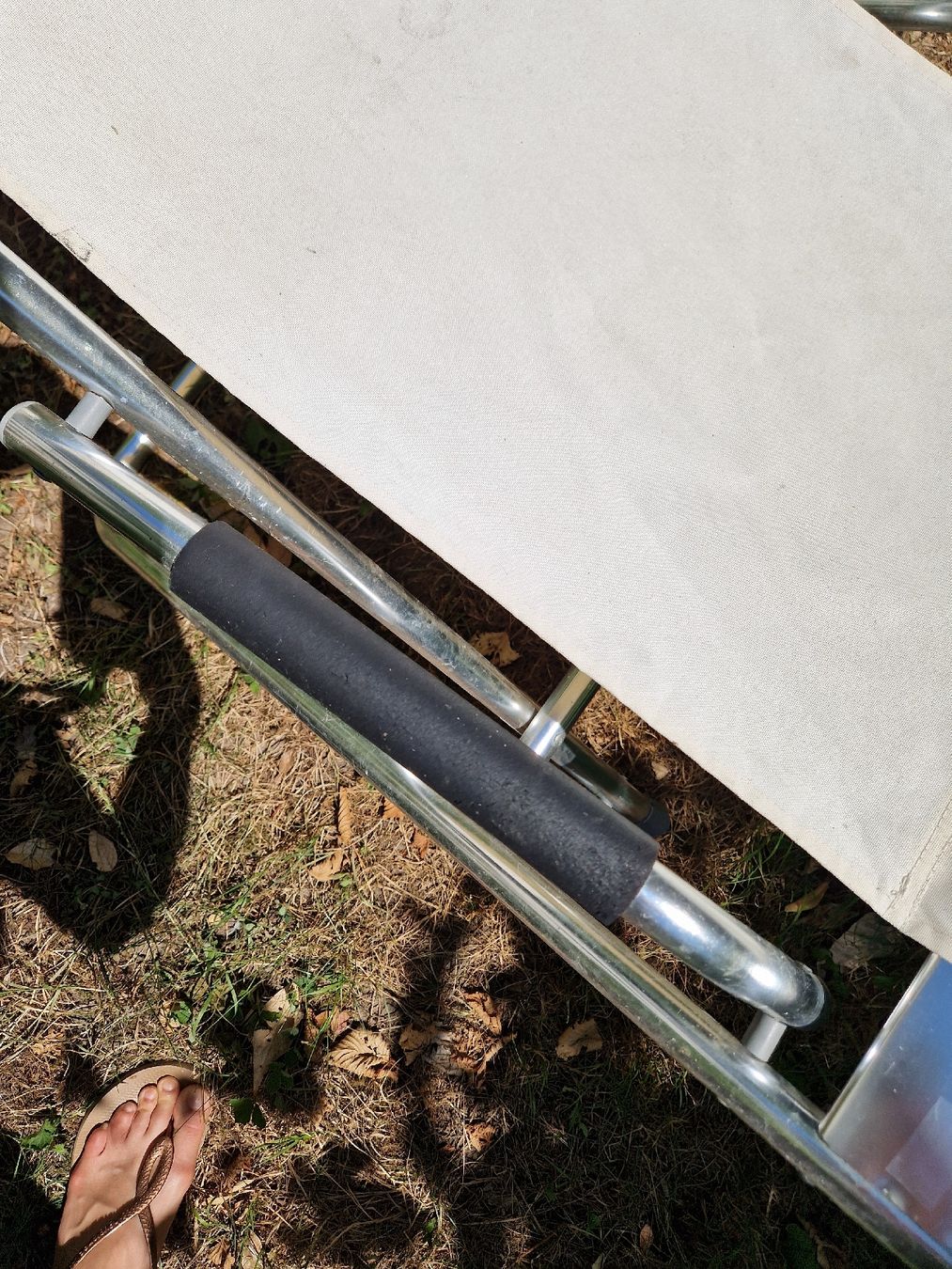 Sedie a sdraio: Chaise de jardin pliante blanche bon état – Usato da Bern venduto da MaurineBeauregard 2