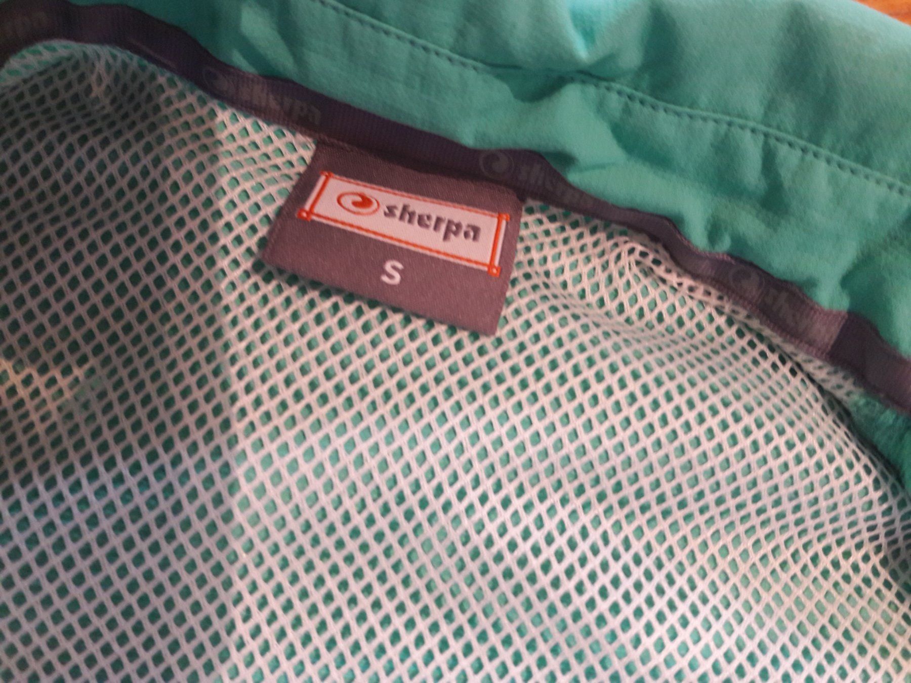 Sherpa Camicette: BLUSE - SHERPA - Minz-Grün - S – Usato da Luzern venduto da miocarobabbonetoscan 1