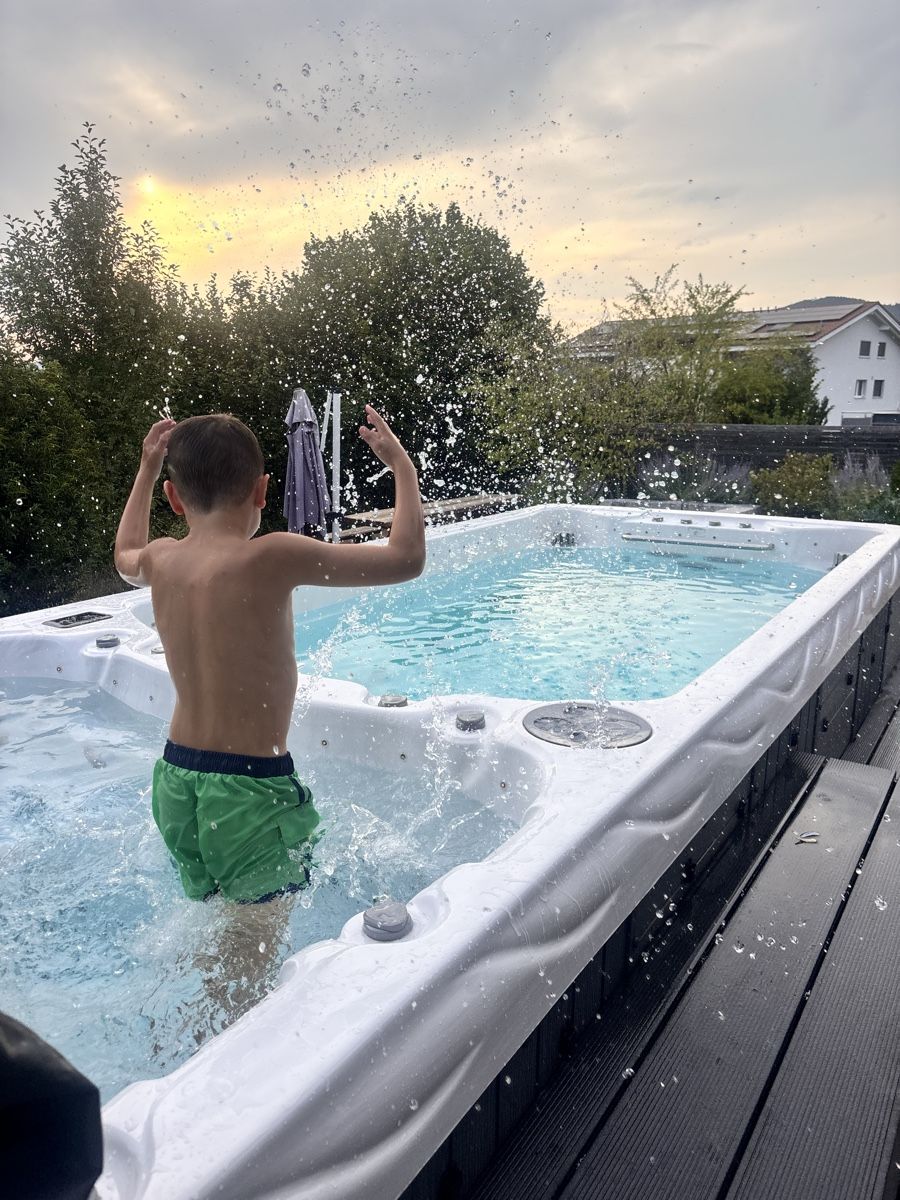 Whirlpool: Jacuzzi Spa de nage – Gebraucht aus Vicques von kan_qm7p 4