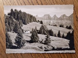 unbek. Hütte in unbek. Landschaft