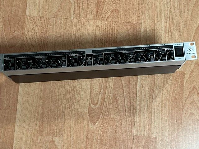 Behringer Strumenti musicali: Behringer MDX2600 V2 Composer PRO-XL – Nuovo e nell'imballaggio originale da Vicques venduto da D2r2