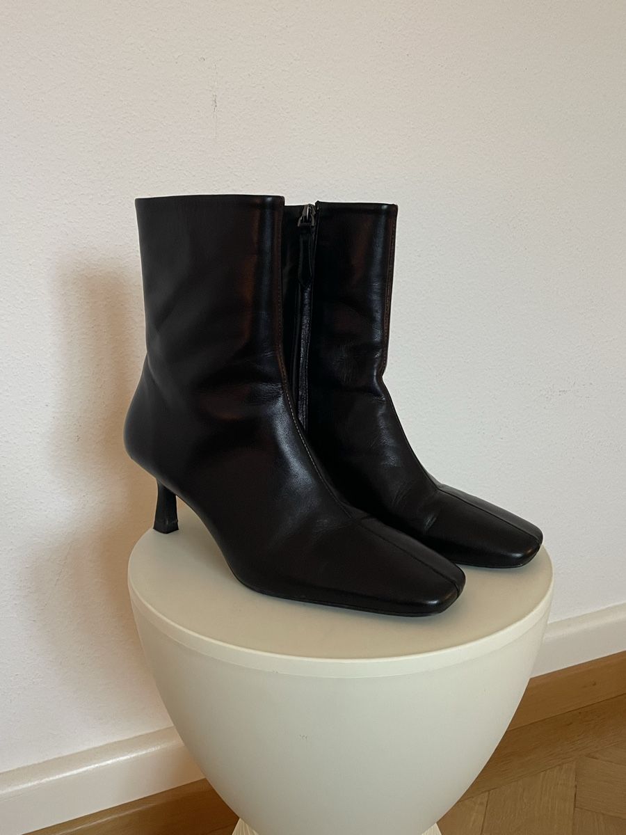 Massimo Dutti Damenschuhe: Leder-Stiefeletten von Massimo Dutti – Gebraucht aus Olten von mic_b5c2 1