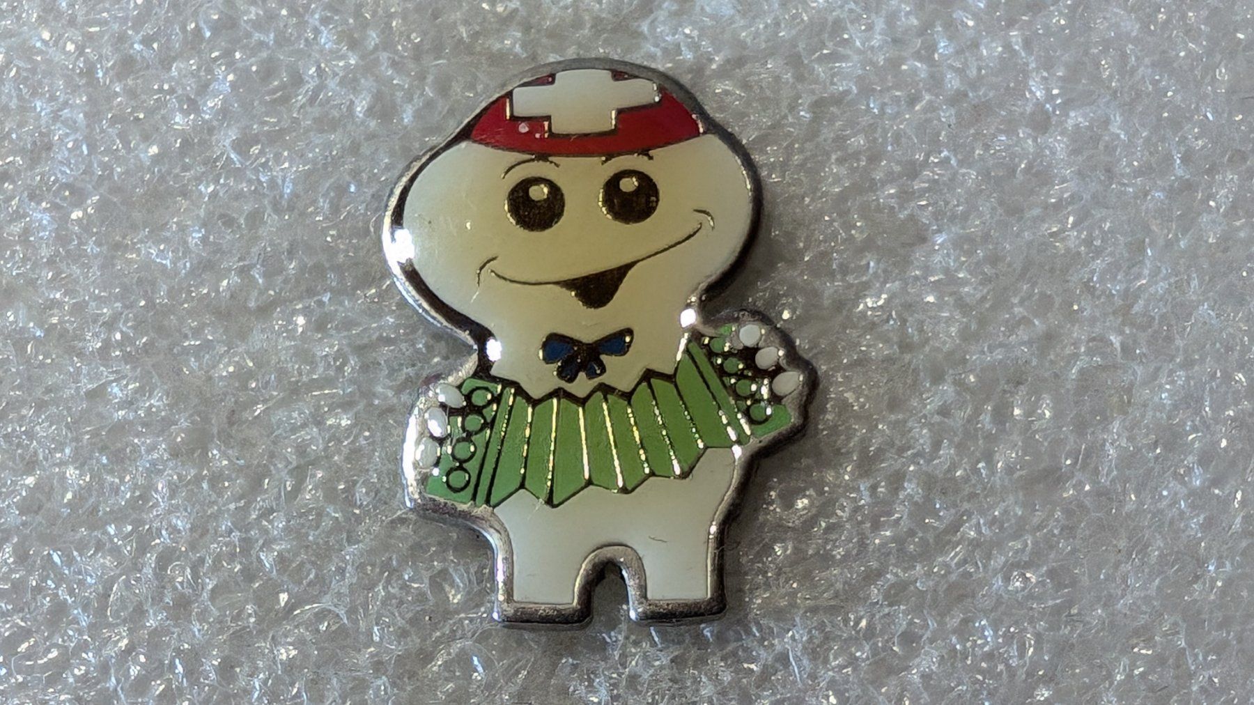 Placchette & Badge: Ansteckpin 212: Maga Bio – Usato da Oppligen venduto da Pin-Fall-Shop