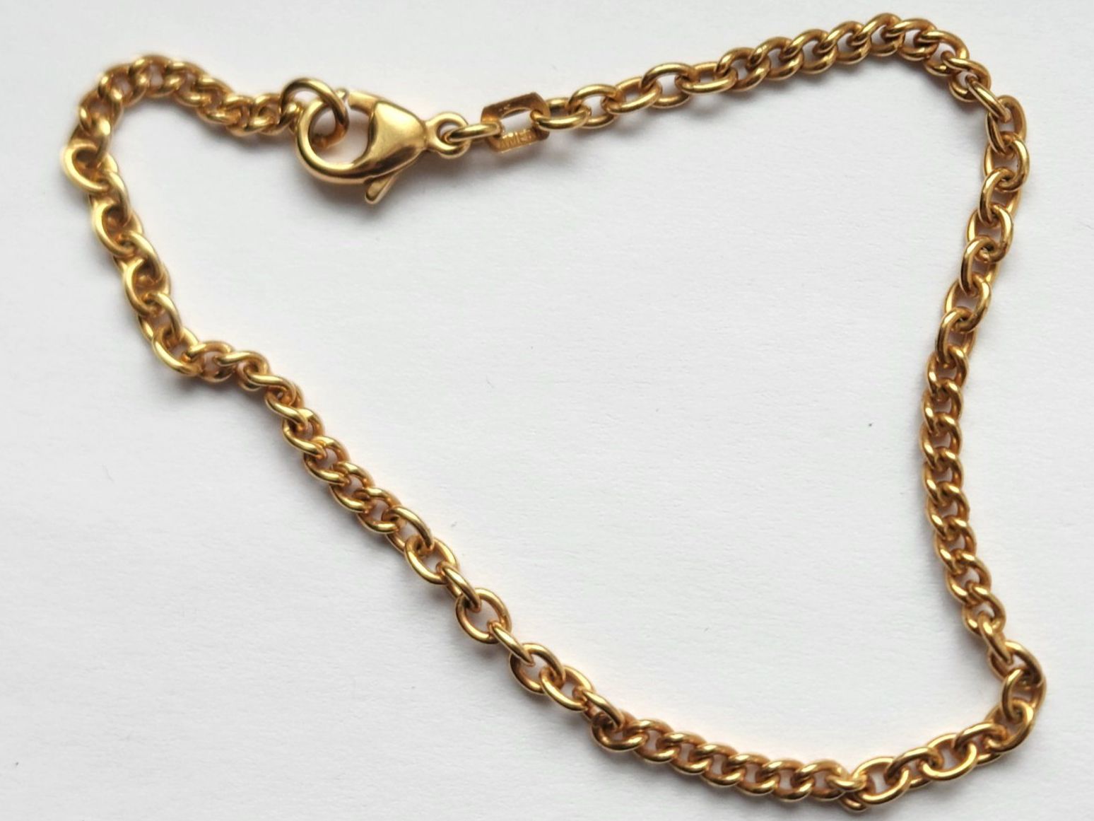 Armbänder & -reifen: Americ Gold Chain Bracelet, Elegant & Timeless Design – Gebraucht aus St. Gallen von