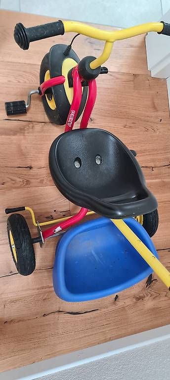 Puky Fahrzeuge für Kinder: Puky Dreirad mit Schiebestange – Gebraucht aus Uttwil von alexroundtheworld 1