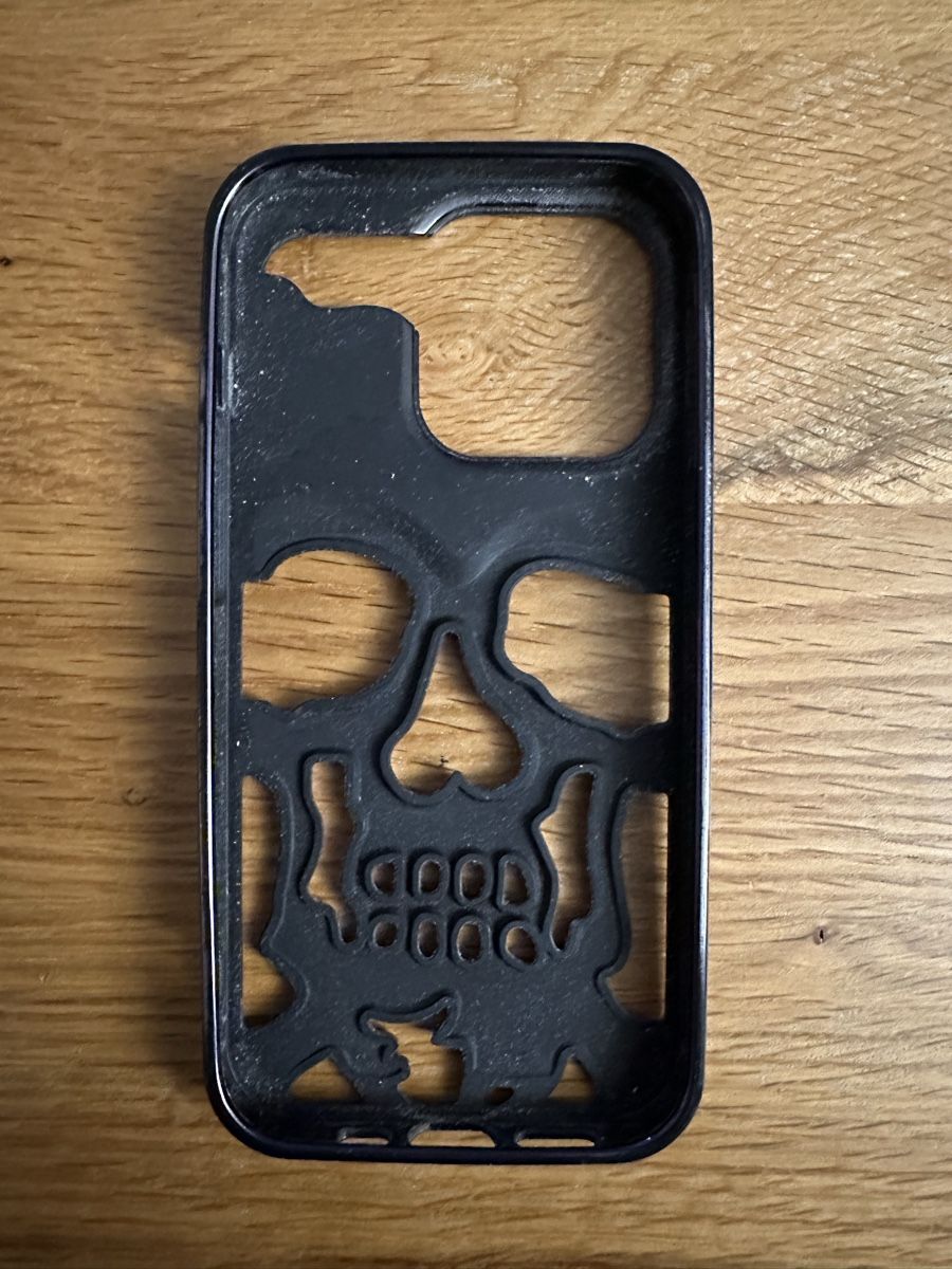 Handys / Smartphones: Handyhülle iPhone 14 Pro – Gebraucht aus Winterthur von ani_6p9f 3